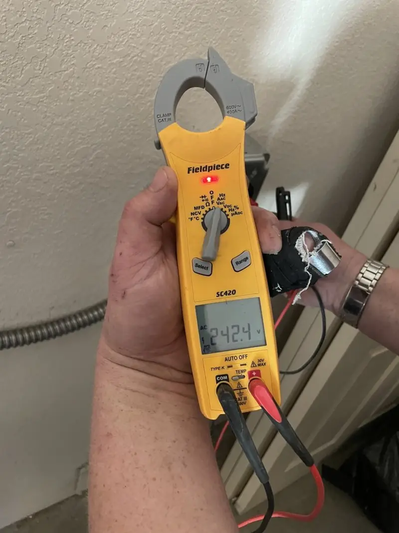 Voltage testing with clamp meter during Generator Installation in Rossmoor